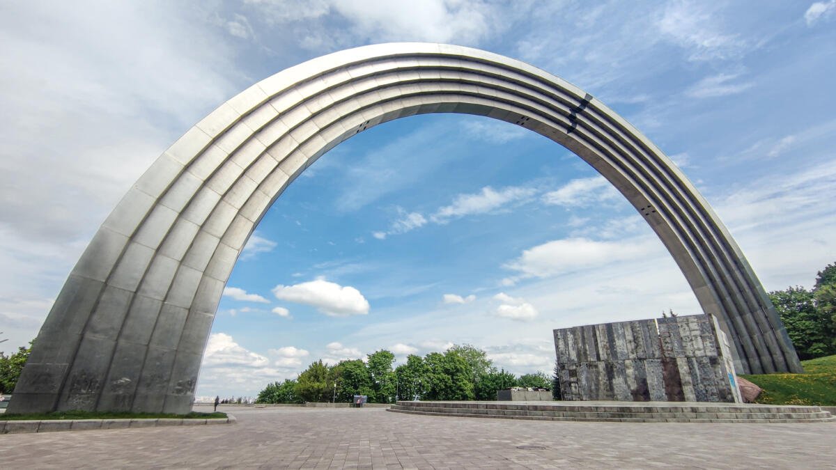 У Києві не демонтуватимуть арку «Свободи українського народу»
