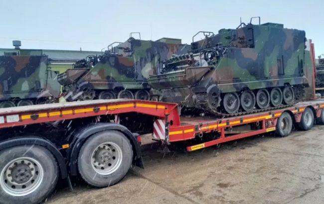 Україна отримала бронетранспортери M577 від Литви