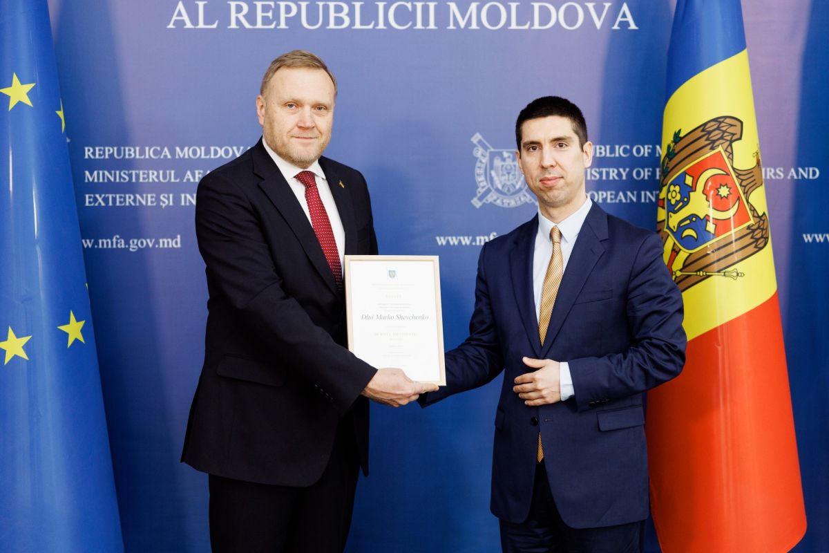 МЗС Молдови відзначило медаллю заслуги українського посла Марка Шевченка