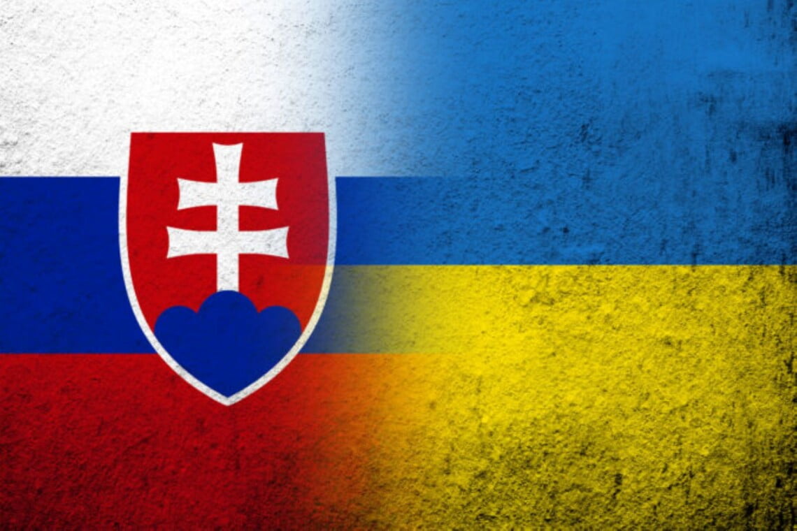 Один із географічних сусідів України зменшує підтримку для біженців