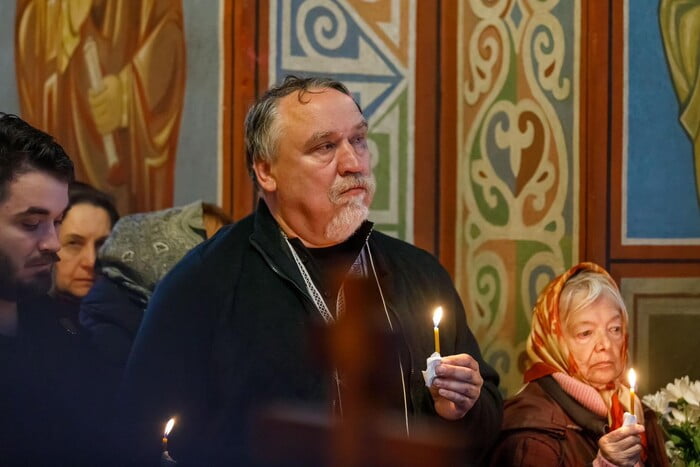 Віталій Капранов відповів, чи залишить письменницький фронт після смерті брата
