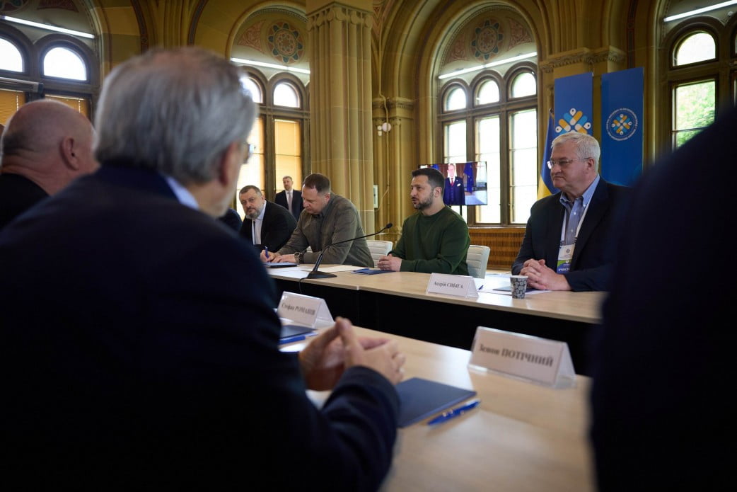 Президент зустрівся з представниками Світового конгресу українців