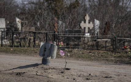 Українці бояться йти на кладовища у поминальні дні: названа причина