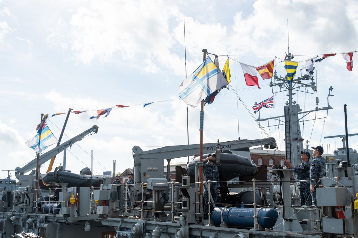 У Британії відзначили 106 річницю Військово-Морського Прапору ЗСУ
