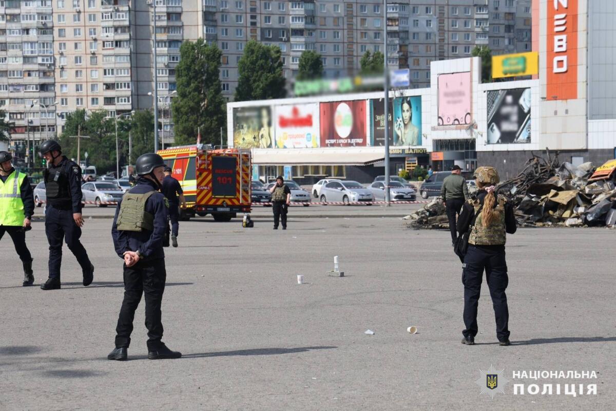 Удар по «Епіцентру» в Харкові: ідентифіковано тіла вісьмох громадян, серед них ‒ дитина