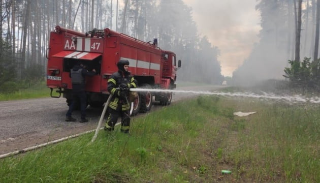 Лісова пожежа через ворожий обстріл спалахнула на Харківщині