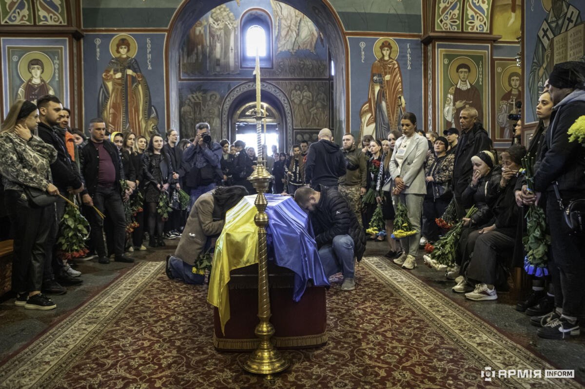 Нацгвардійця Дениса «Гефеста» Зеленого провела в останню путь українська столиця