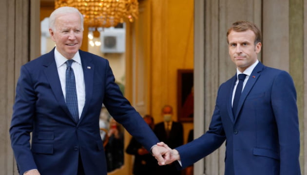 Президент США відхилив ідею французького колеги щодо відправлення військових до України