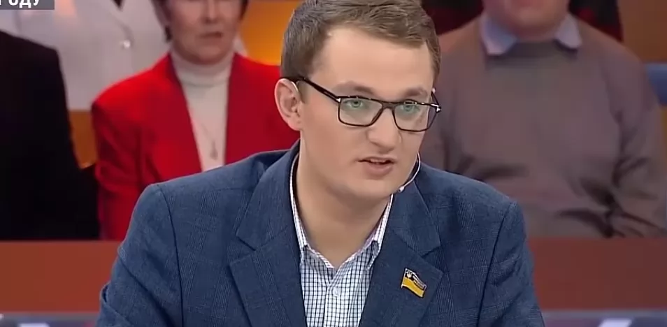 Під час війни LEXUS придбав народний депутат від “Слуги народу” Брагар, який радив пенсіонерці продати собаку для оплати комуналки