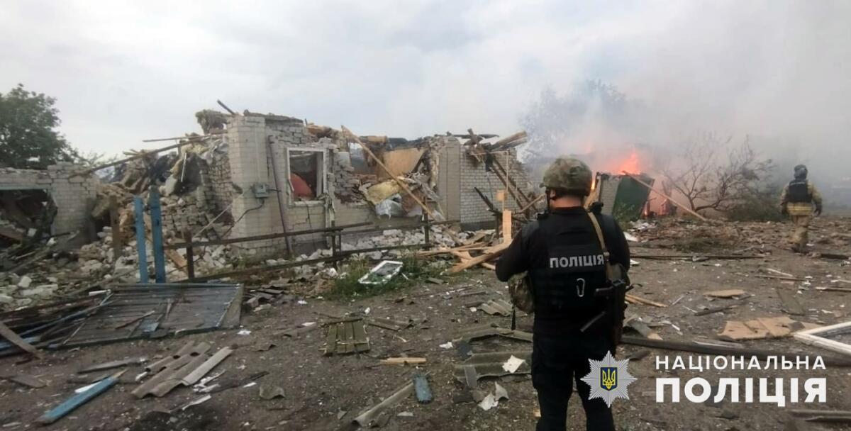 На світанку росіяни атакували Лиман: пошкоджене приватне житло