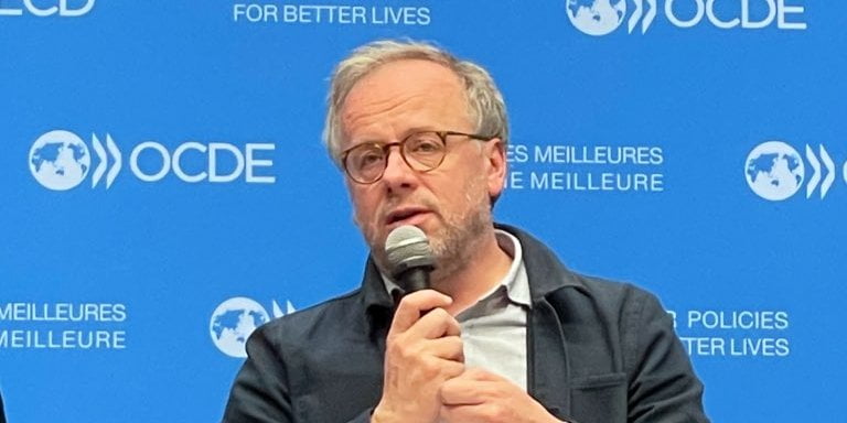 Внаслідок важкої хвороби помер гендиректор «Репортерів без кордонів» Крістоф Делуар