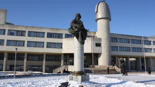 Погруддя російському вченому Ломоносову демонтували в Харкові