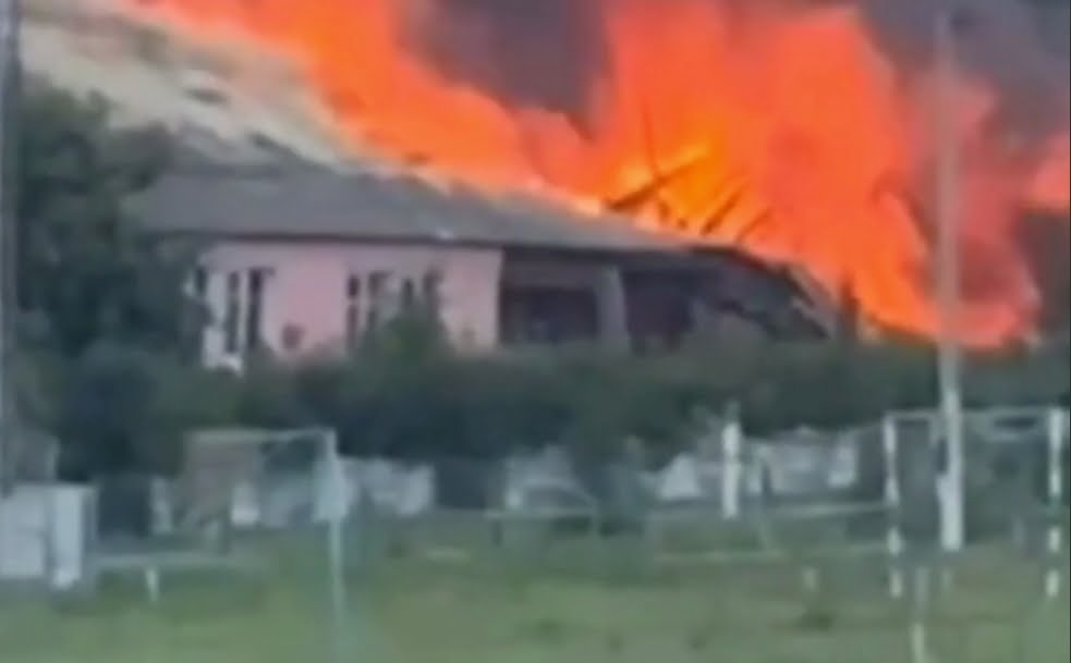 Український дрон прилетів у колишню школу з російськими військовими у Білгородській області: що відомо про наслідки