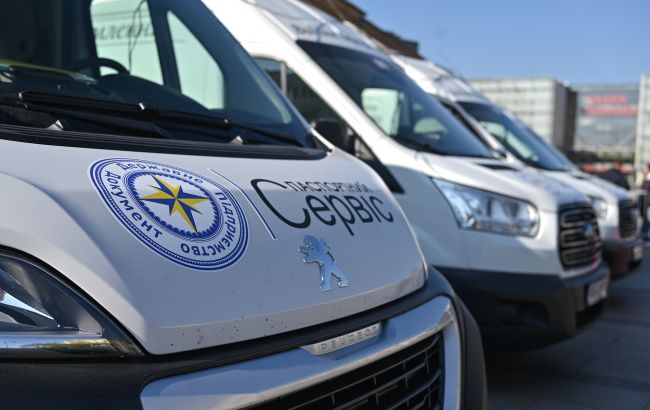Український уряд визначився, чи продовжувати роботу паспортних сервісів за кордоном
