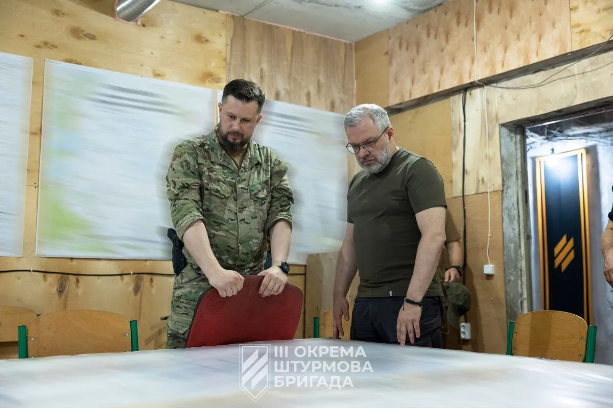 На передовій з бійцями 3 ОШБр зустрівся український урядовець