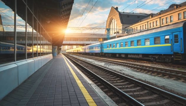 В Укрзалізниці розповіли, скільки пасажирських вагонів кондиціоновано