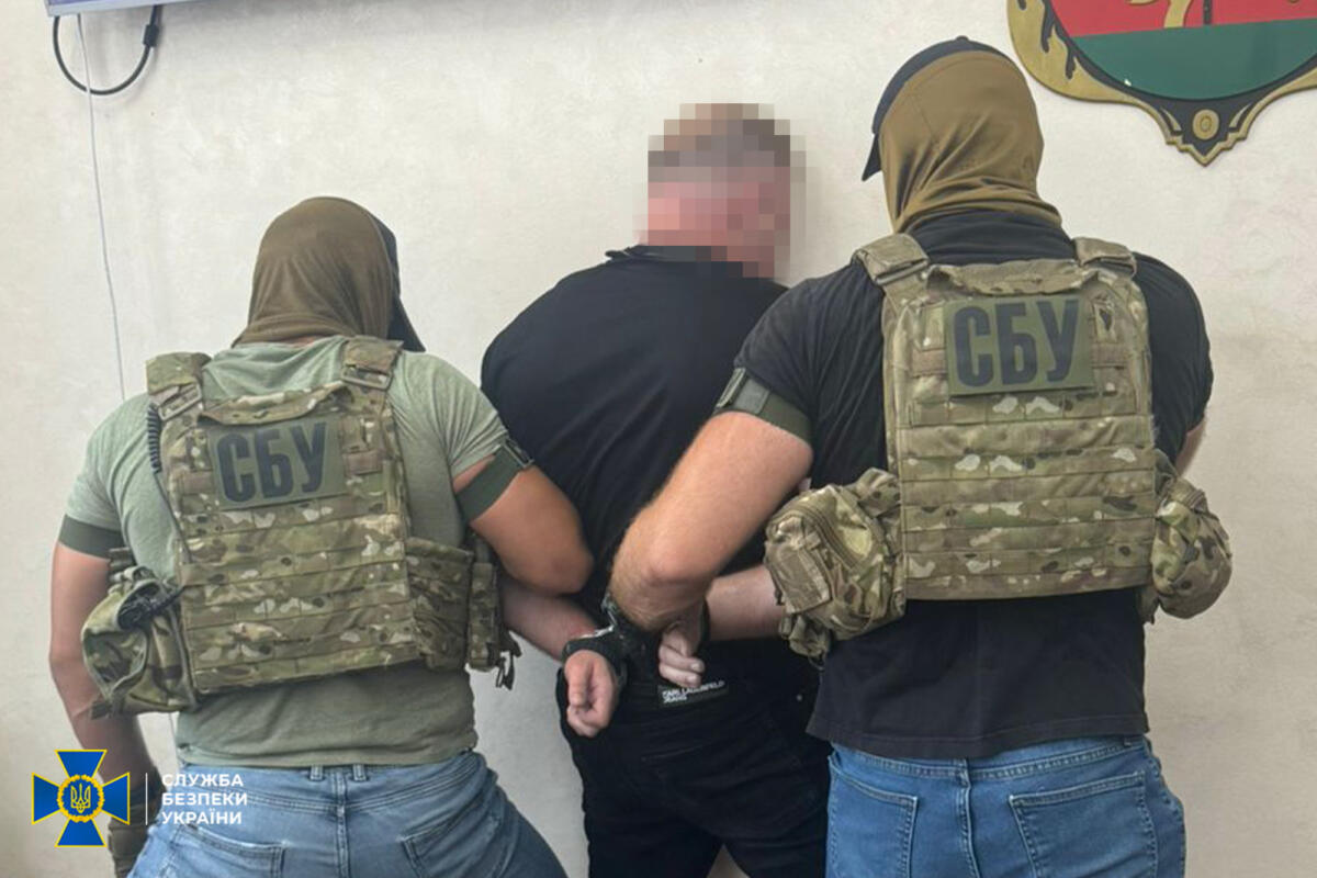 Займався рекетом на Одещині: правоохоронці затримали мера одного з міст області