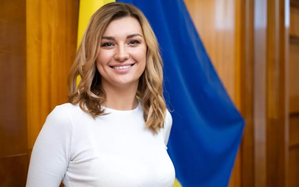 Під час війни член ЦВК отримав чотириколісний подарунок від мами