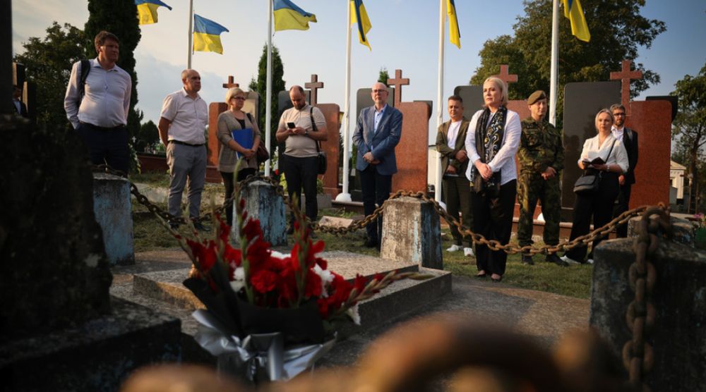 Глава Міністерства оборони Чехії Яна Чернохова відвідала Україну