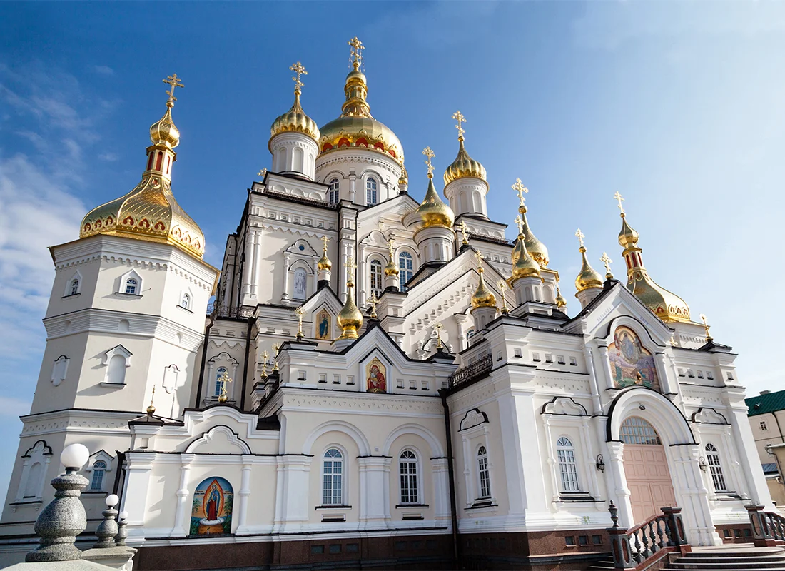 У Мінкульті хочуть повернути Почаївську та Святогірську лаври в державне управління