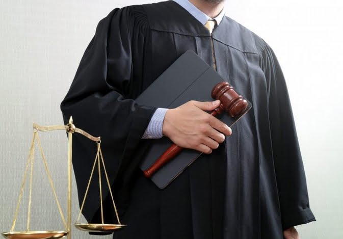Суд не відправив за ґрати трьох залізничників з Харківської області, які співпрацювали з окупантами, обмежившись штрафом та конфіскацією майна     