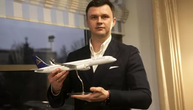 Закриття авіапростору України не залишило директора “Украероруху” без заробітної плати