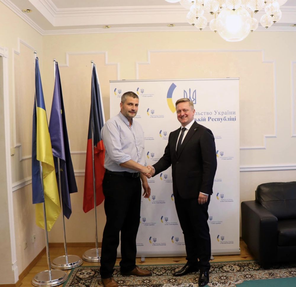 Новопризначений український посол в Чехії зустрівся з представниками діаспори