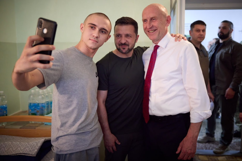 В Одесі глава української держави відвідав поранених військових ЗСУ