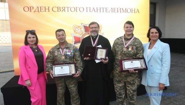 Українські медики отримали відзнаки “Орден Святого Пантелеймона”