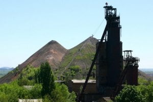 Колаборантка скаржиться, що на окупованій території Луганської області неможливо знайти фахівців