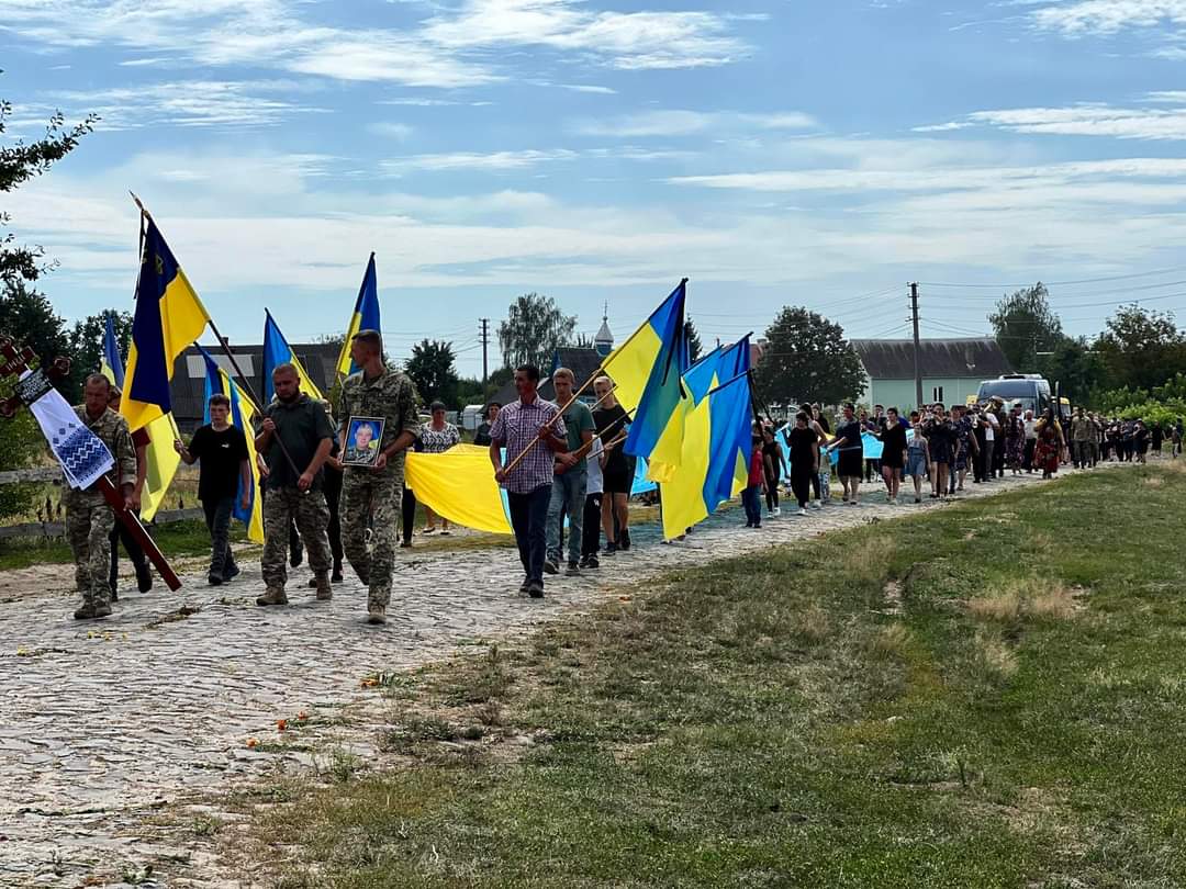 На Рівненщині попрощалися із захисником України Анатолієм Монашком