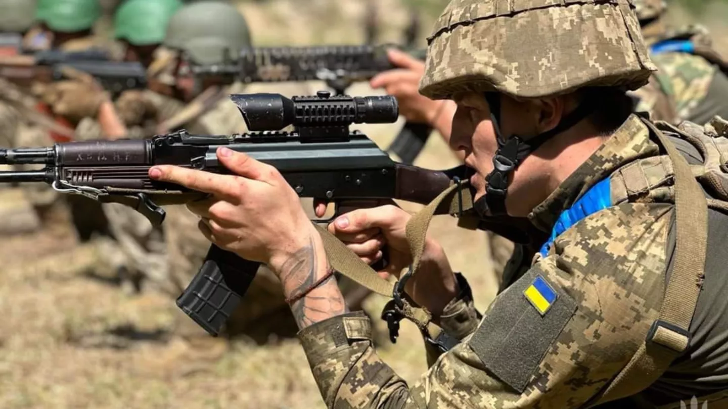 Українцям нагадали про різницю між дезертирством і самовільним залишенням частини