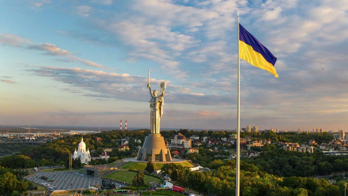 Міністр оборони привітав українців з Днем Державного прапора