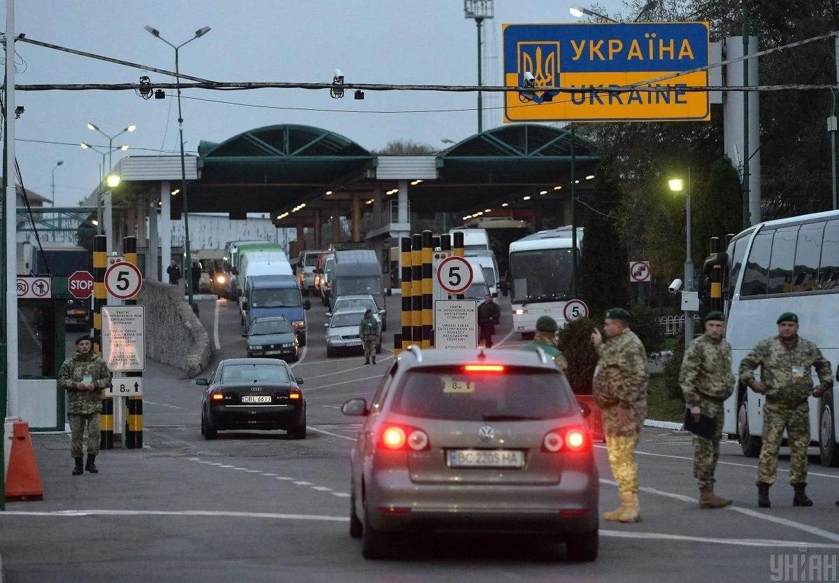 У ДПСУ розповіли, де можливе сповільнення руху на кордоні з Польщею