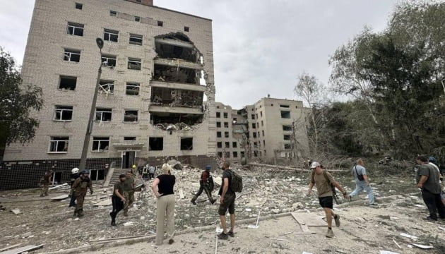 Понад 200 поранених залишаються у лікарнях після ворожого удару по Полтаві