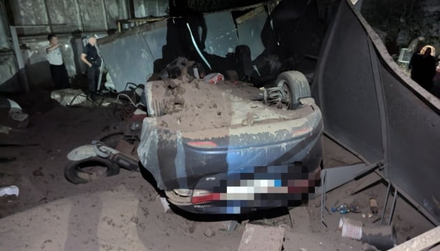 Окупанти вдарили КАБом по Охтирці, є пошкодження