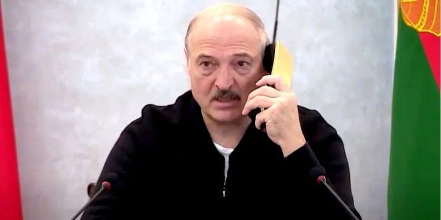 Слова Лукашенка про «білоруський телефон» розсмішили користувачів мережі
