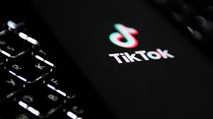 Російські пропагандисти чомусь не обурюються через блокування декількох їх акаунтів у TikTok