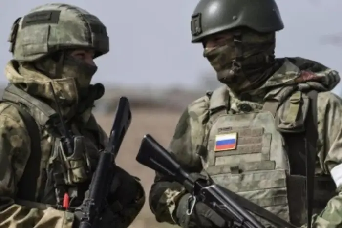 На Луганщині російські окупанти вдалися до створення народних дружин