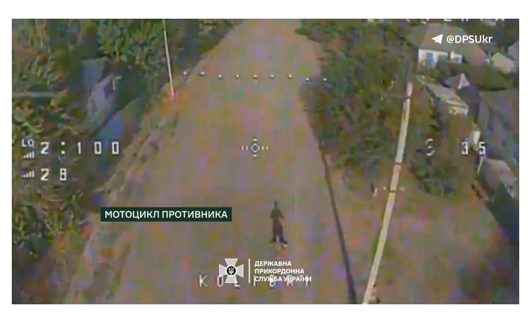 На Луганщині українські захисники знищили мотоцикл і вантажівки російських окупантів