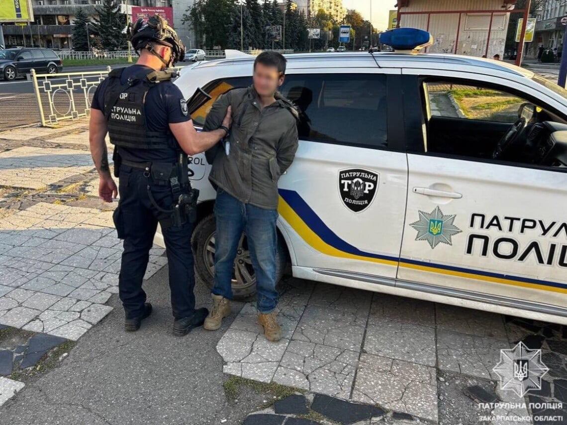 На Закарпатті затримали чоловіка, який підірвав гранату біля житлового будинку
