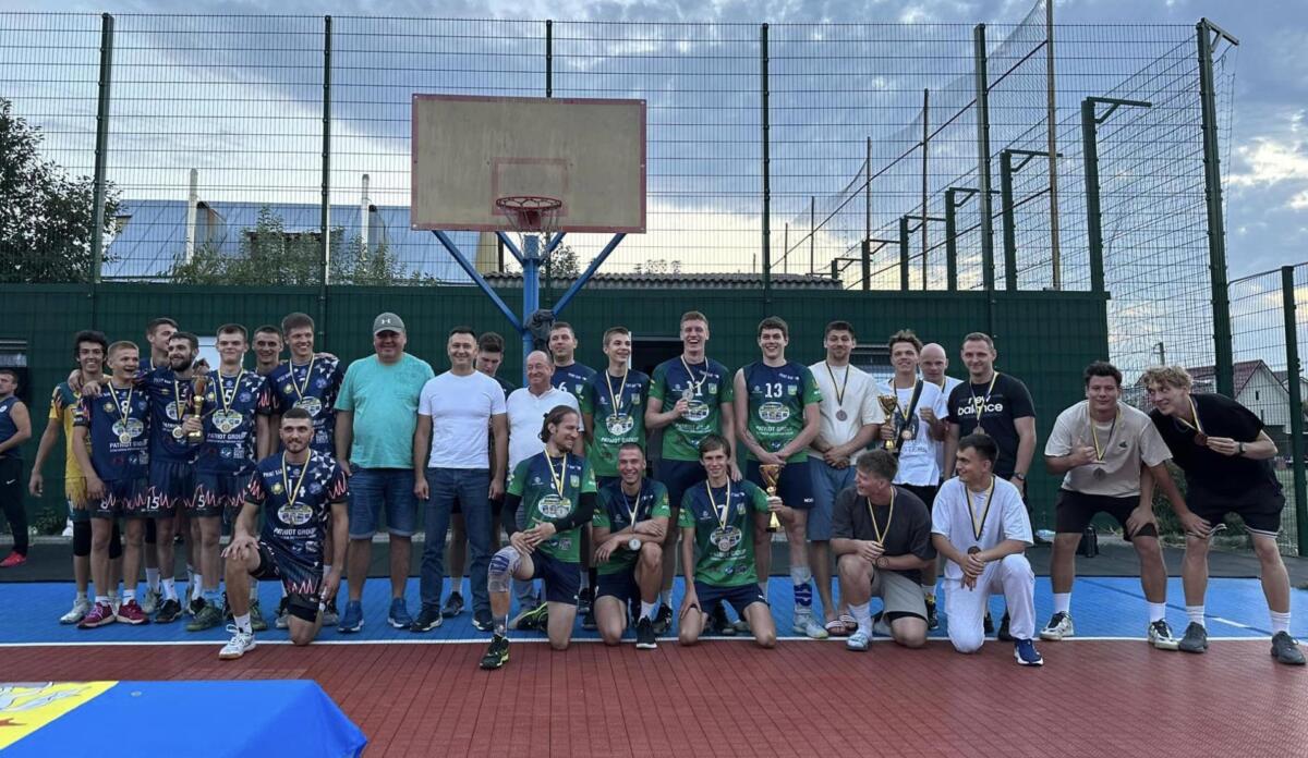 На Київщині до Дня фізичної культури та спорту відбувся турнір з волейболу