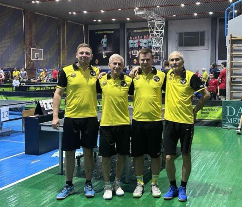 У першому турі Клубного чемпіонату міста Києва з настільного тенісу команда СК «Група патріот» показала гідний результат