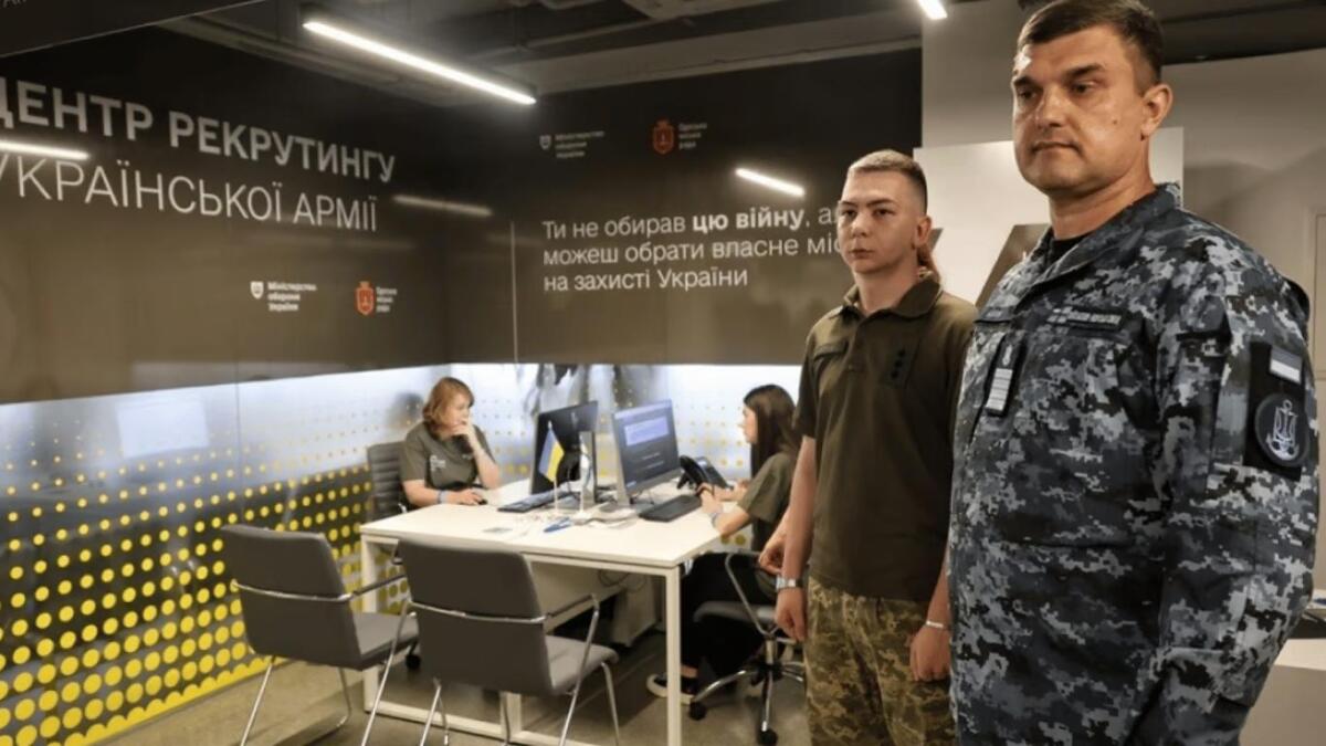 У Міноборони назвали кількість українців, які звернулися до центрів рекрутингу ЗСУ