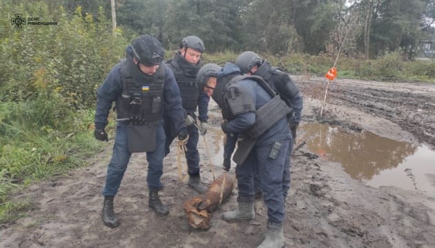Декілька авіабомб часів Другої світової знешкодили на Рівненщині