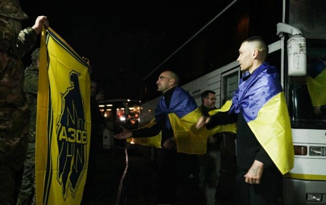 Під час обміну Україна повернула з російського полону 34 бійців “Азову”