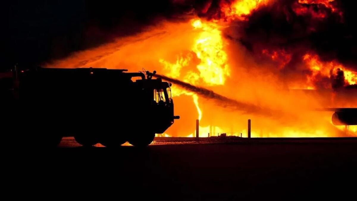 Як змінювався характер пожежі на нафтовому терміналі у Феодосії  за даними мапи NASA (фото)