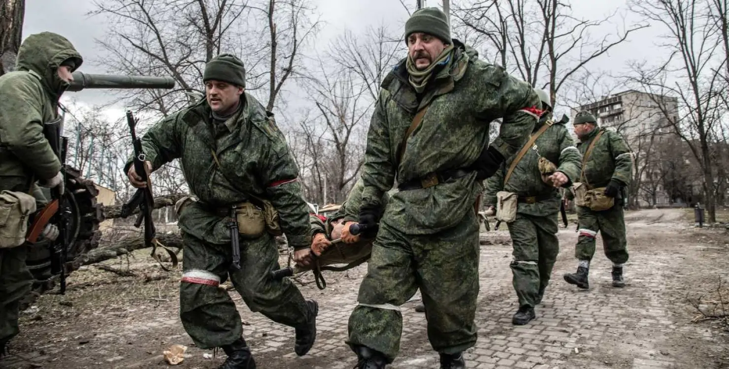 Російський окупант отримав “бойове поранення” під час падіння з ліжка
