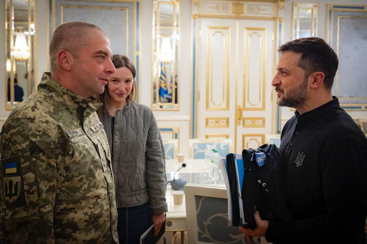 Зеленський зустрівся зі звільненим із російського полону правозахисником Буткевичем