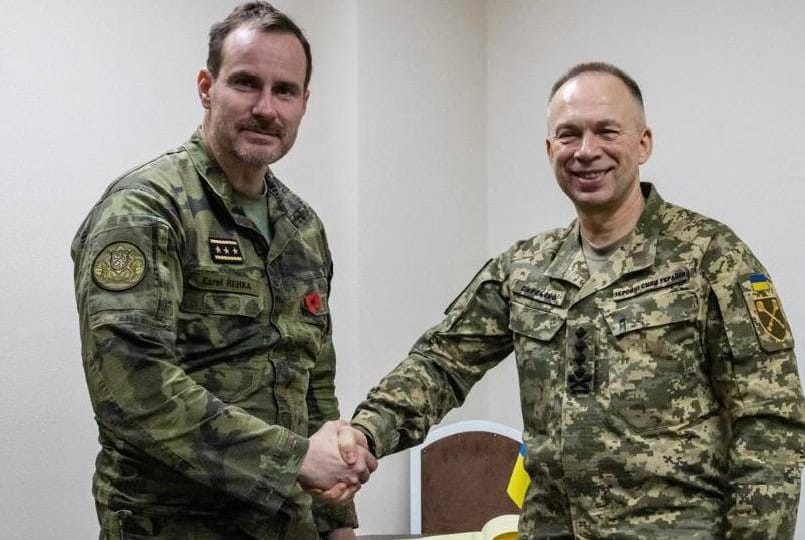 Головнокомандувач ЗСУ обговорив підтримку української армії з чеською делегацією